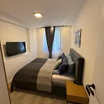 Bistrik Old Town Free Parking Apartman