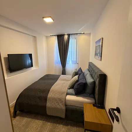 Bistrik Old Town Free Parking Apartment